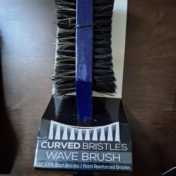 Annie Curved Bristles Wave Brush - Black and Blue