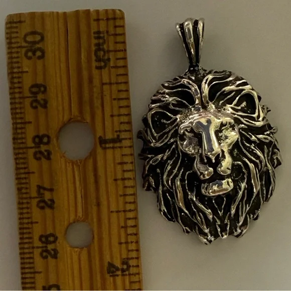 925 Silver lion pendant unisex