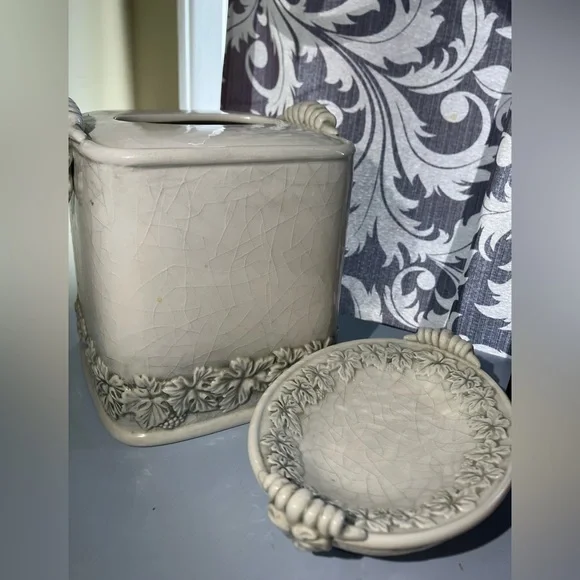 EarthWare soap, dish, and tissue box set