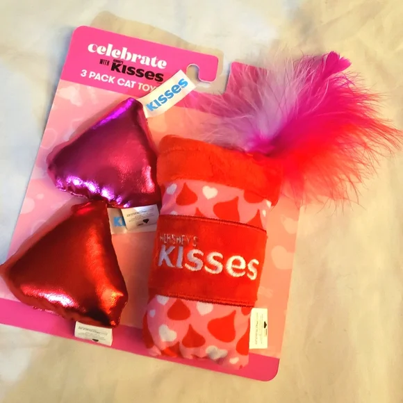 Hershey's Red and Pink Cat Toy Set
