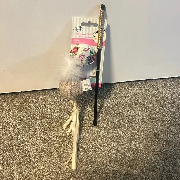 *NWT* Cat Toy Wand - Afterwards Tea