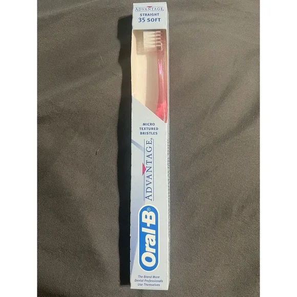 Vintage Oral-B Advantage Toothbrush‎ Pink 35 Soft Straight Indicator 1996