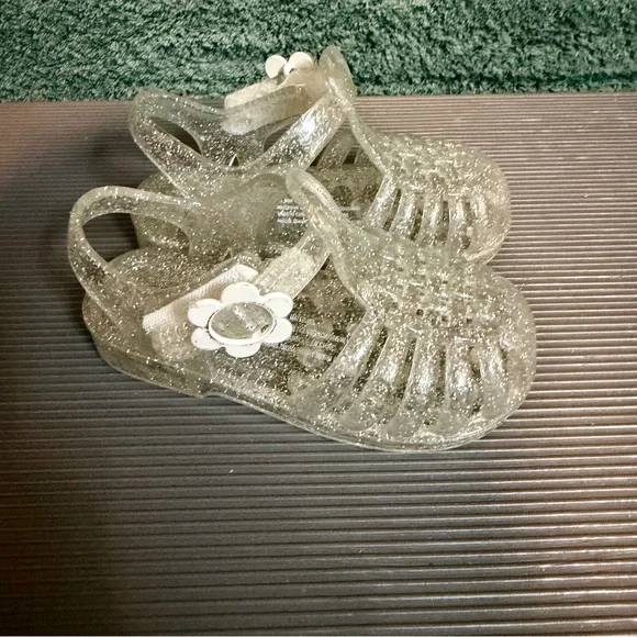 The Children’s Place Toddler Girls Glitter Jelly Sandals