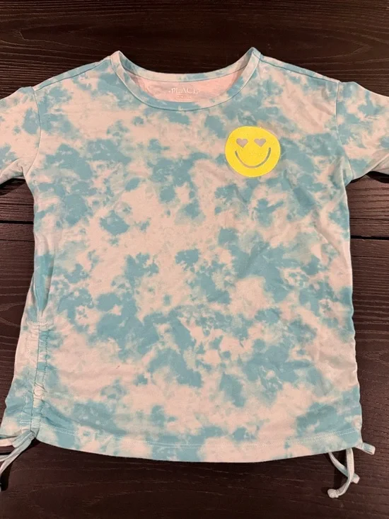 The Children's Place Blue & White Tie-Dye Tee with Yellow Heart-Eyes Smiley