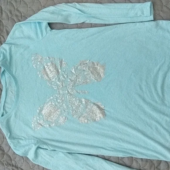 The Children's Place long sleeved tee