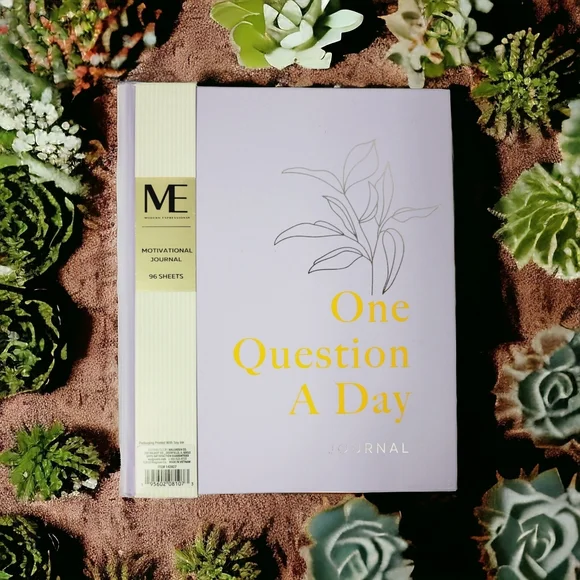 One Question a day Journal nwt Purple