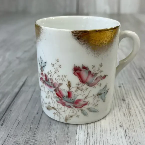 Vintage White Pink Floral Accent Gold Trim Coffee Tea Mug Cup Decor