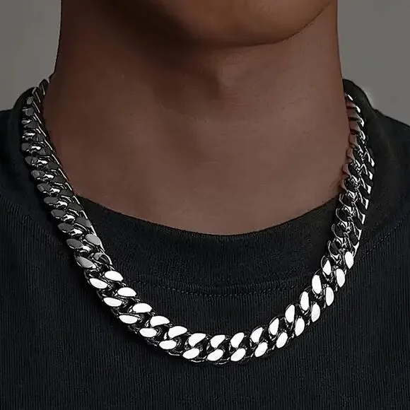 Stainless steel 8mm chain link necklace.