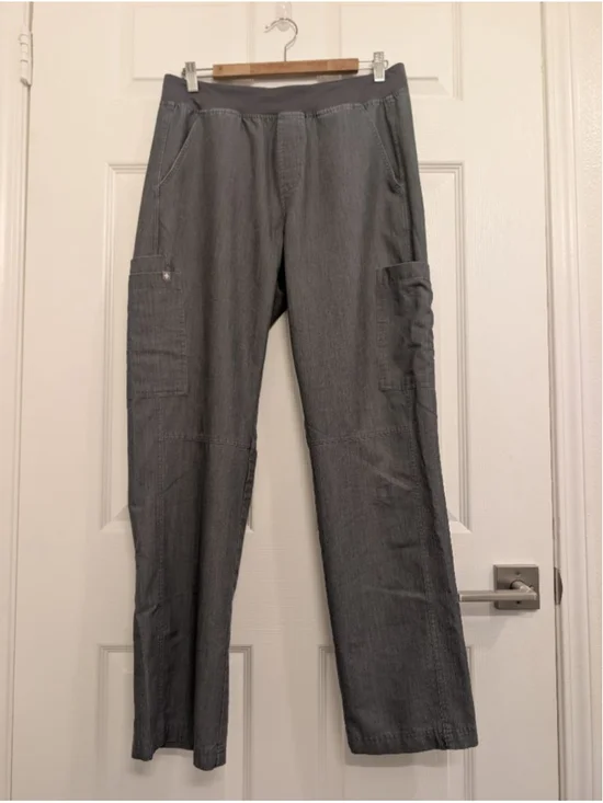Men's FIGS Gray Technical Collection Straight Leg Scrub Pants M Graphite Grey