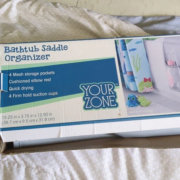 Bathtub saddle organizer