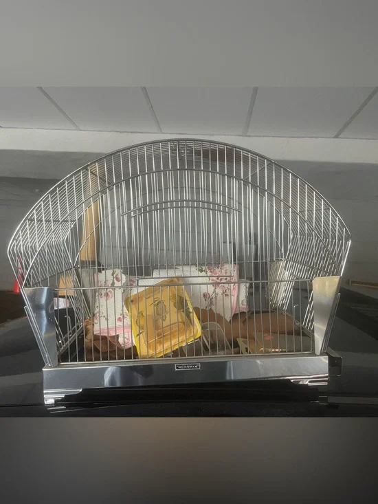 VTG HENDRYX Bird Cage, complete. All original feeding dishes included RARE MCM