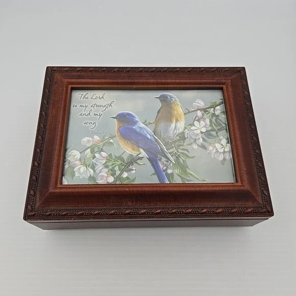 Watchful Birds Woodgrain‎ Inspirational Traditional Music Box—Amazing Grace