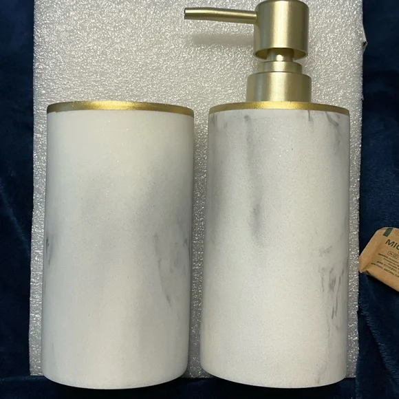 SUNDAY CITIZEN Bath Set (Faux Marble)