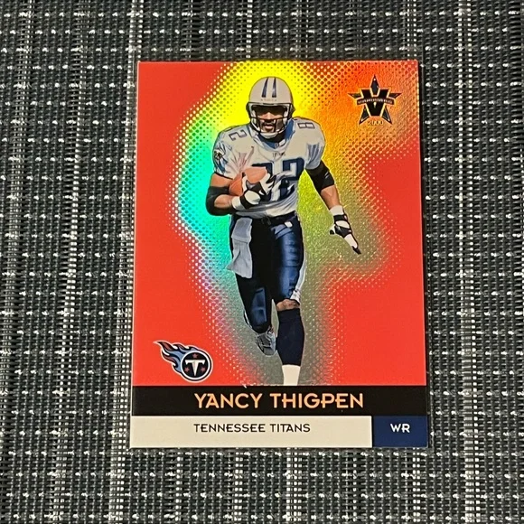 🌸 Vintage Yancey Thigpen, Tennessee Titans, 2000 Pacific Vanguard Card #63