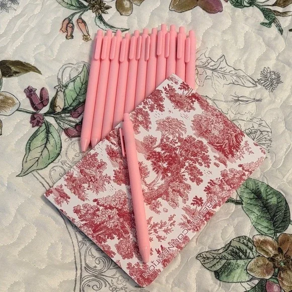 Set of 🩷12🩷Pink Pens (Black ink - never used)