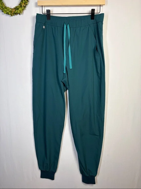 FIGS Technical Collection Men's Green Jogger Scrub Pants M21SW2015 size small