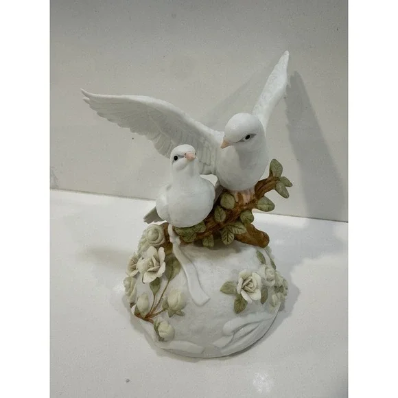 The San Francisco Music Box Vintage Birds 1991 Through The Eyes Of Love