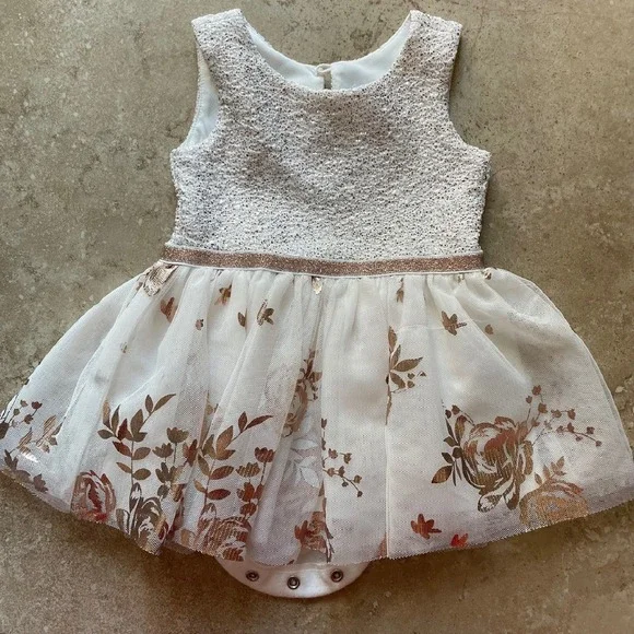 The Children's Place Girls Foil Rose‎ Gold Knit To Woven white Dress 3-6 months