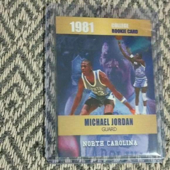 1981 MICHAEL JORDAN Limited Edition Novelty Basketball College Rookie Card