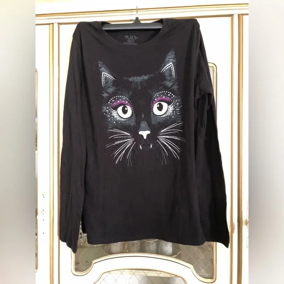 The Children’s Place cat logo long girl’s tee size XL (14). C:1496-4-5/19/26