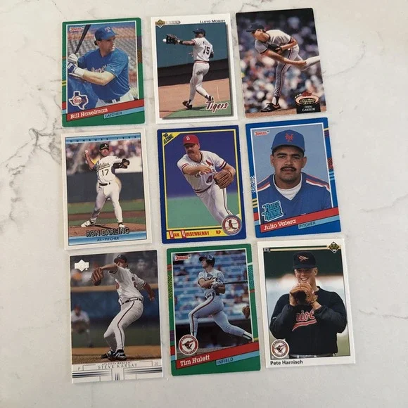 29 vintage baseball cards‎ 1985-1992