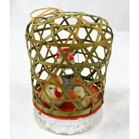 Vtg Small Japanese Bamboo Wicker Bird Cage Rooster Chicken Baby Chick - Squeaks