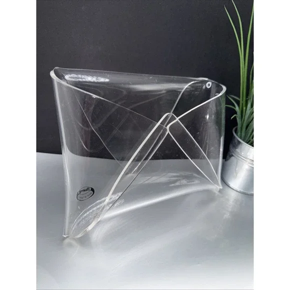 Huang LUCITE ENVELOPE SHAPED VINTAGE MCM Acrylic Stand