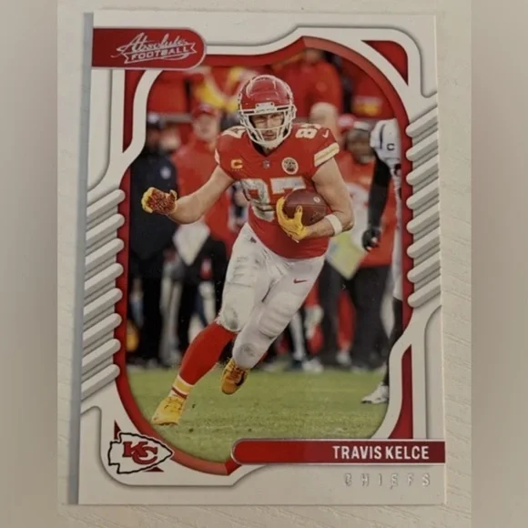 🏈 2022 Panini Absolute #37 Travis Kelce Kansas City Chiefs Football Card