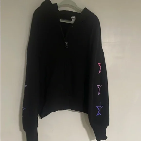 NWT The Children's Place Black Hooded Sweatshirt Girl’s Size 7/8