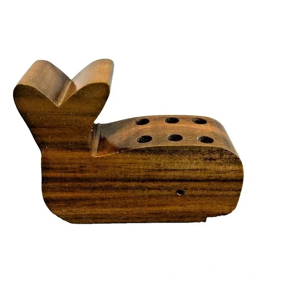 Vintage Wooden‎ Whale Shaped 6 Pencil Pen Holder Nautical Ocean Beach Decorative
