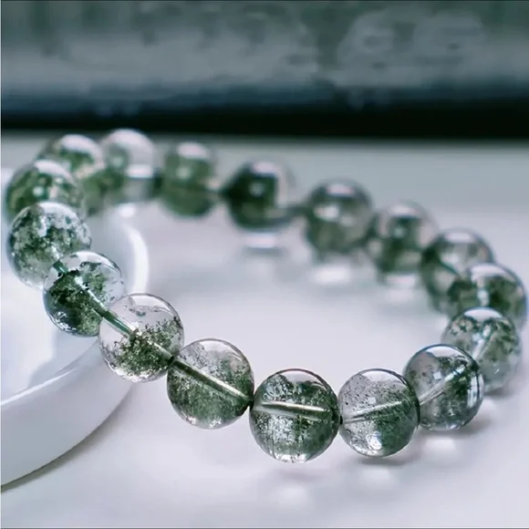 Mossy Green Quartz bracelet