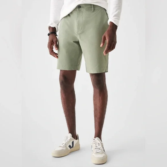 Faherty All Day™ Shorts Inseam 9” in Olive Men’s Waist 42