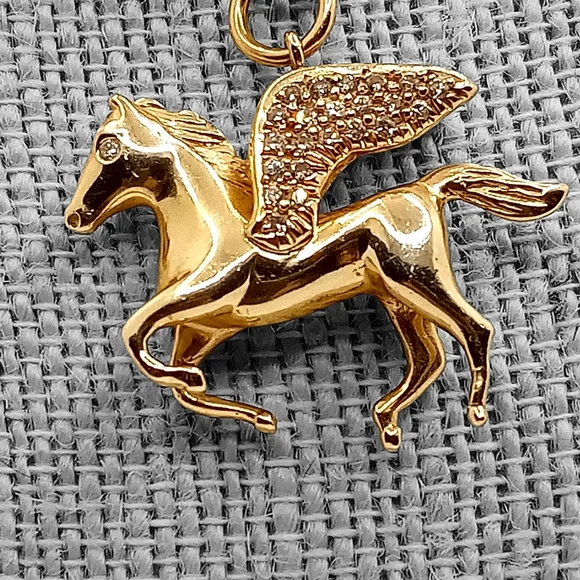 14K Gold & Diamond Vintage Pegasus Pendant .25 ctw. 13.55 grams