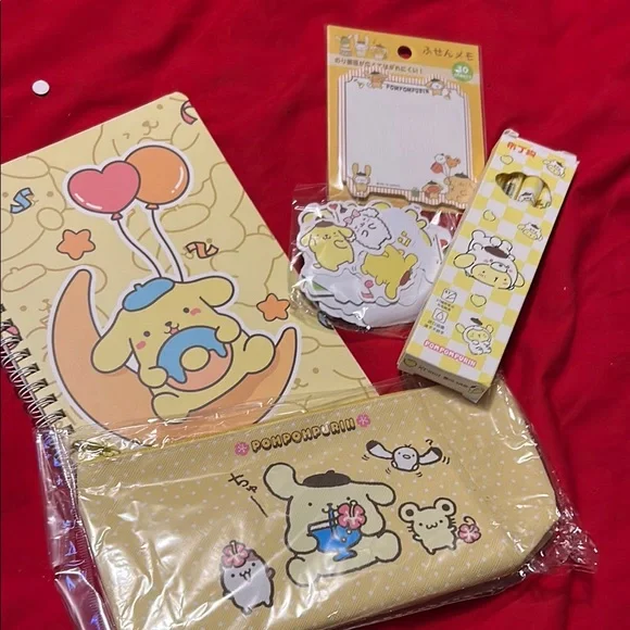 Pompompurin Stationery Set with Yellow Pouch