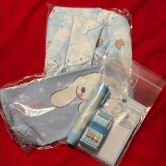 Cinnamoroll Stationery and Pouch Set