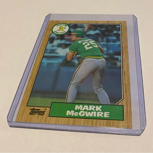 Mark McGwire Rookie 1987 Topps Baseball Card vintage collectible