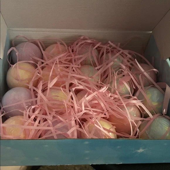 17 Scented Bath Bombs - Relaxing Bath & Body Set