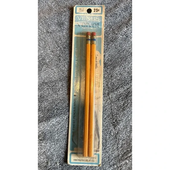 Vintage Venus Velvet Pencils No. 2 Lead Original Box Unsharpened New Lot Of‎ 2