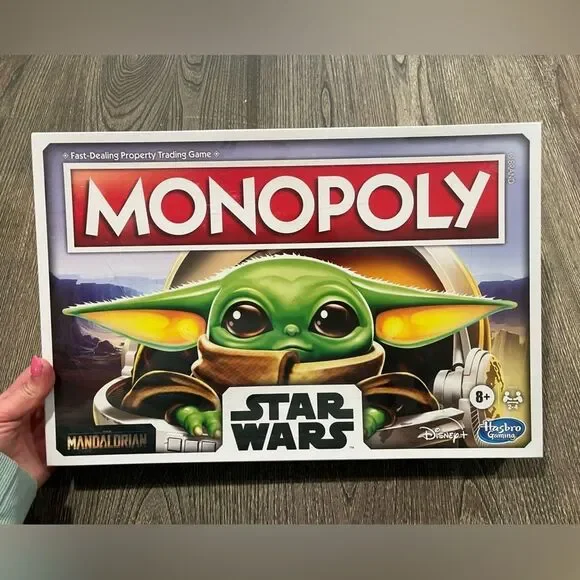 Monopoly: Star Wars The Child Edition Board Game with Baby Yoda Tokens SEALED