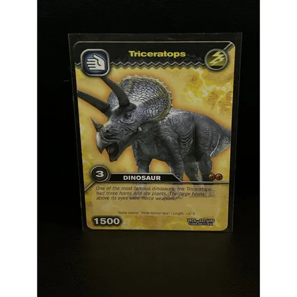 Triceratops DKCG-032 Base Set Dinosaur King Light Played