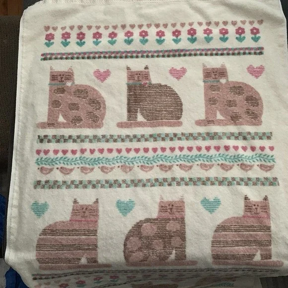 Vintage Utica Pat‎ Meyers Fat Cat Bath Towel
