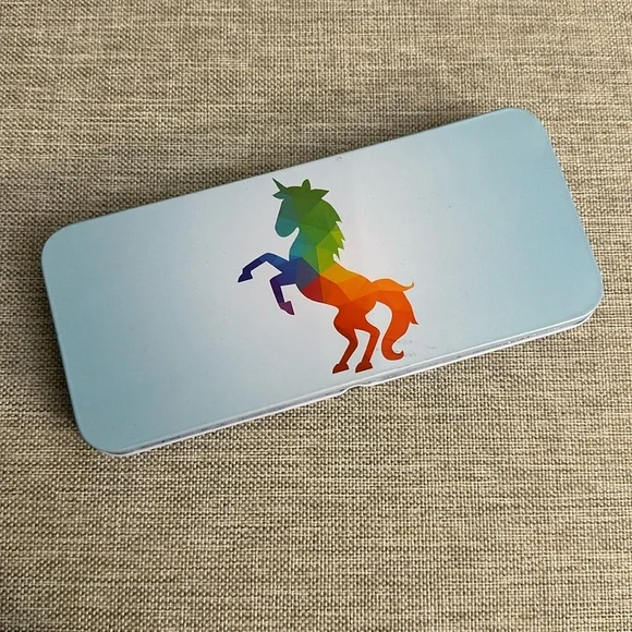 🍀 4/$15! 🦄 Rainbow prism geometric unicorn pencil case!