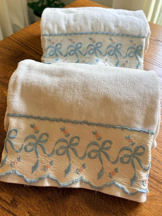Vintage White with blue and pink Bow trim Bedding Towel Set of 2- Made in USA
