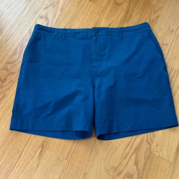 FAHERTY All Day shorts size 40 blue NWOT