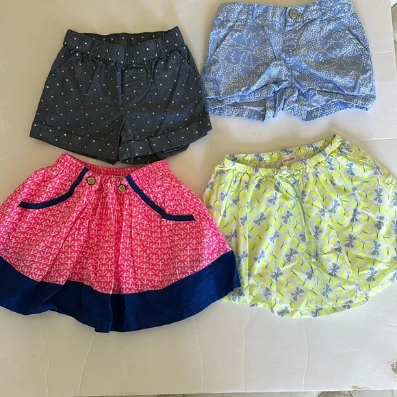 Gymboree Girl’s Bundle of buttons 2 shorts 1 skirt and 1 Skort size 5 5t