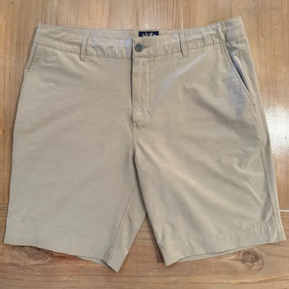 Faherty 9” All Day Shorts Khaki Color Sz36 Excellent Condition