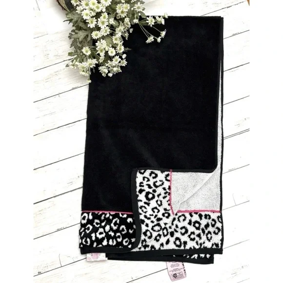 BETSEY JOHNSON BLACK LEOPARD CUFF PLUSH BATH TOWEL BOLD MAXIMAL LUXURY GLAM ROCK