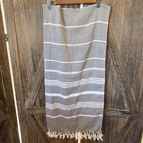 Ephesus Towels Gray & White Herringbone Stripes‎ Turkish Cotton Fringe 68