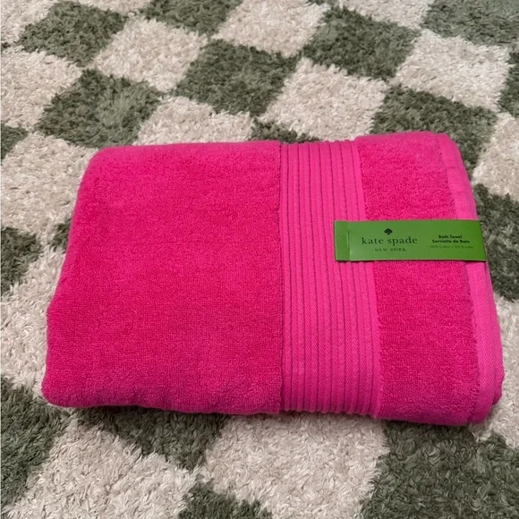 Kate Spade ♠️ Vibrant Hot Pink Cotton Towel