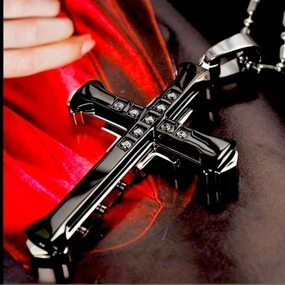 ✝️Jesus cross necklace​​​​​​